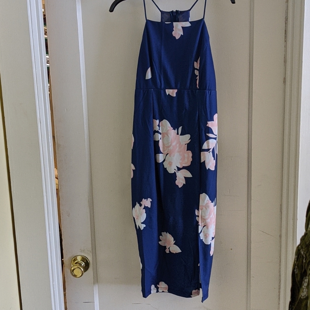 NWOT, YOINS,  Dress
